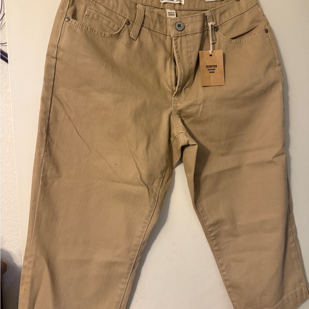 Women’s khaki Pants